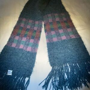 Hanzen vintage Wool Scarf with Fringe